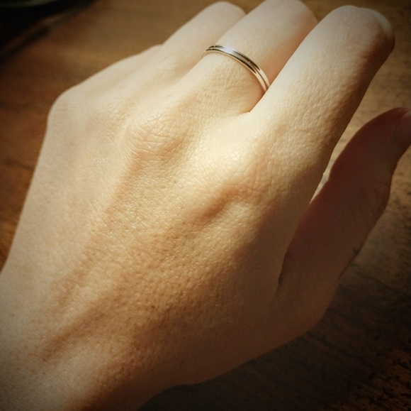 Sterling silver thin stacking rings - Picture 2 of 2